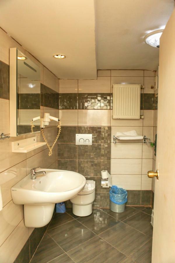 Ilion Hotel تْشاناكالي المظهر الخارجي الصورة